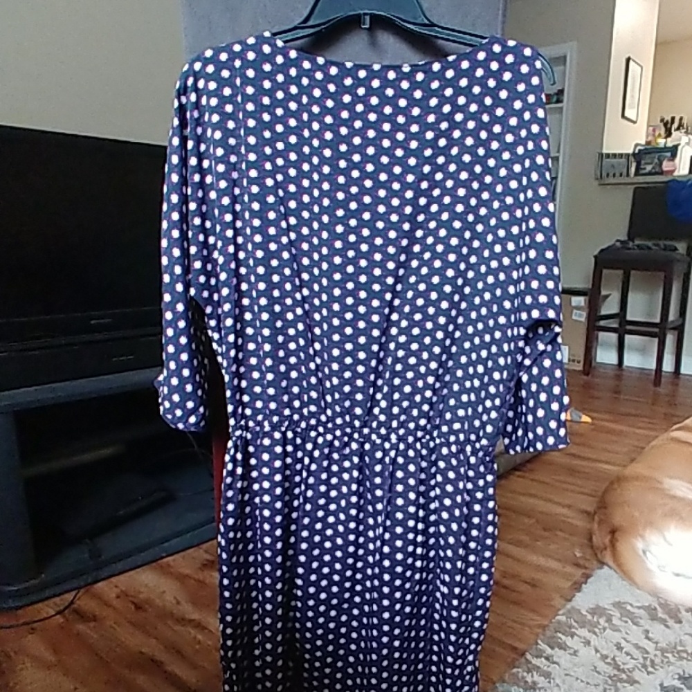 Dress - Picture 4 of 4